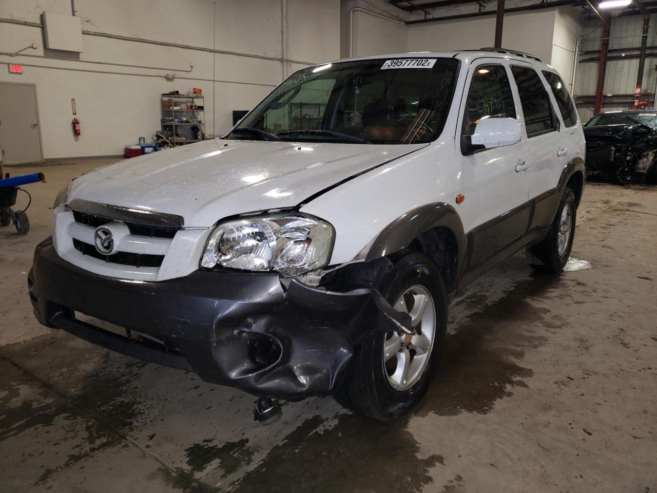 Photo 2 from auction – 2005 MAZDA TRIBUTE with VIN 4F2YZ06195KM09523