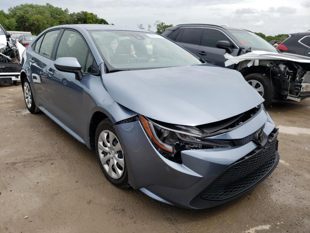 TOYOTA COROLLA LE 2020 with VIN JTDEPRAE4LJ021626 - Photo from auction