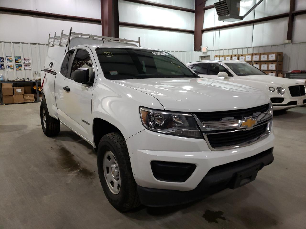 CHEVROLET COLORADO 2019 with VIN 1GCHSBEA1K1254341 - Photo from auction