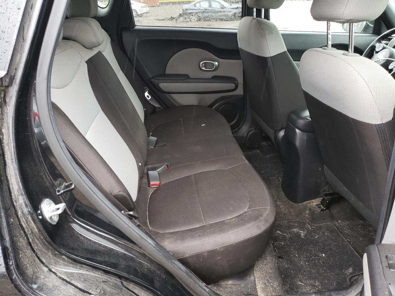 Photo 6 from auction – 2016 KIA SOUL with VIN KNDJN2A20G7404371