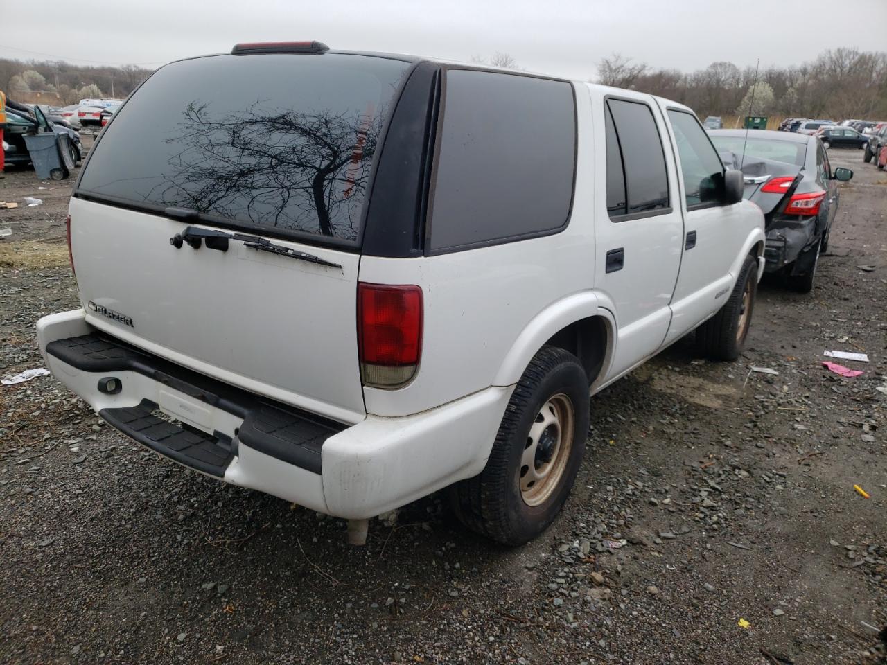 Photo 4 from auction – 2004 CHEVROLET BLAZER with VIN 1GNDT13X24K146733