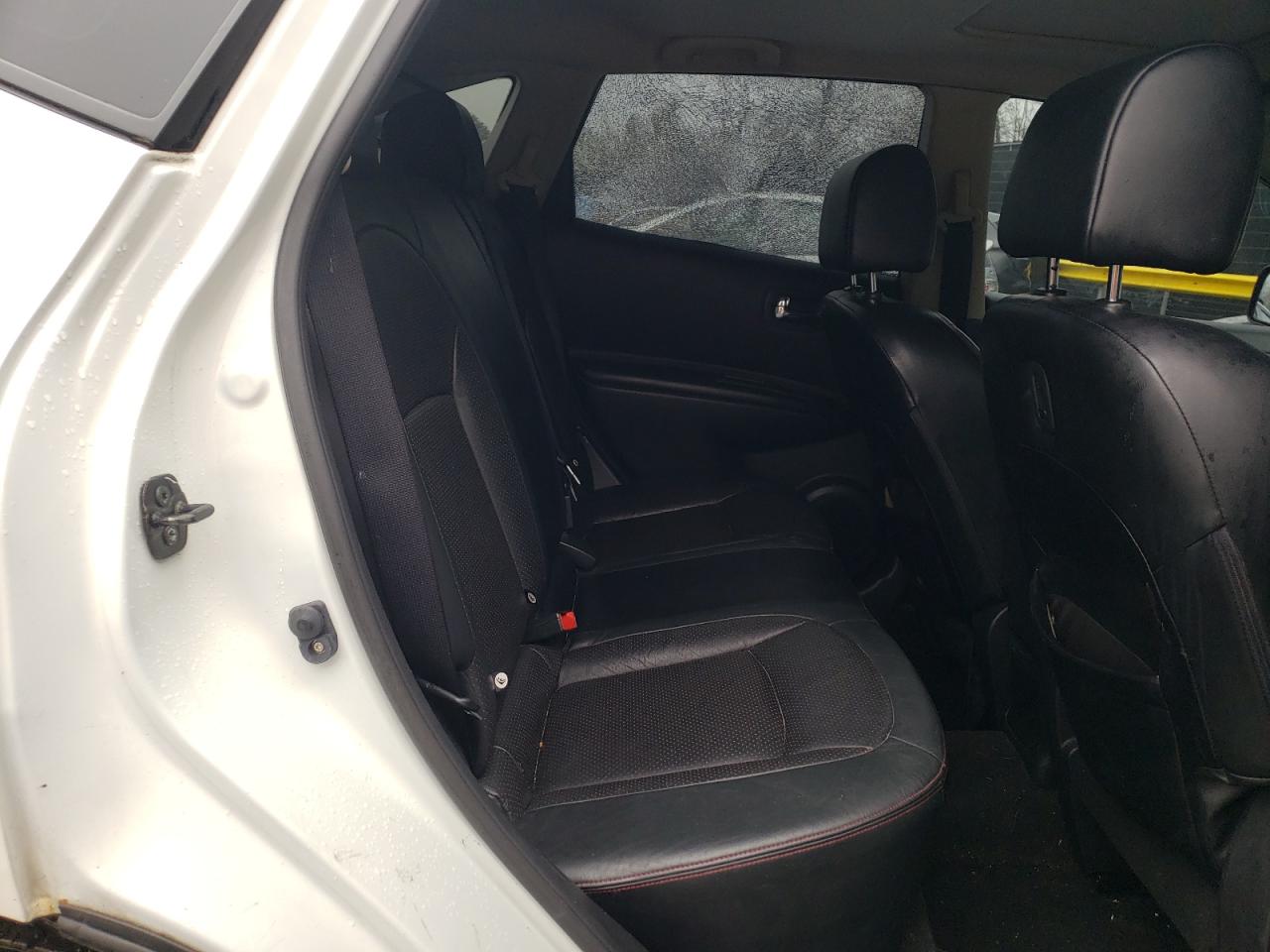 Photo 6 from auction – 2012 NISSAN ROGUE S with VIN JN8AS5MV4CW391287