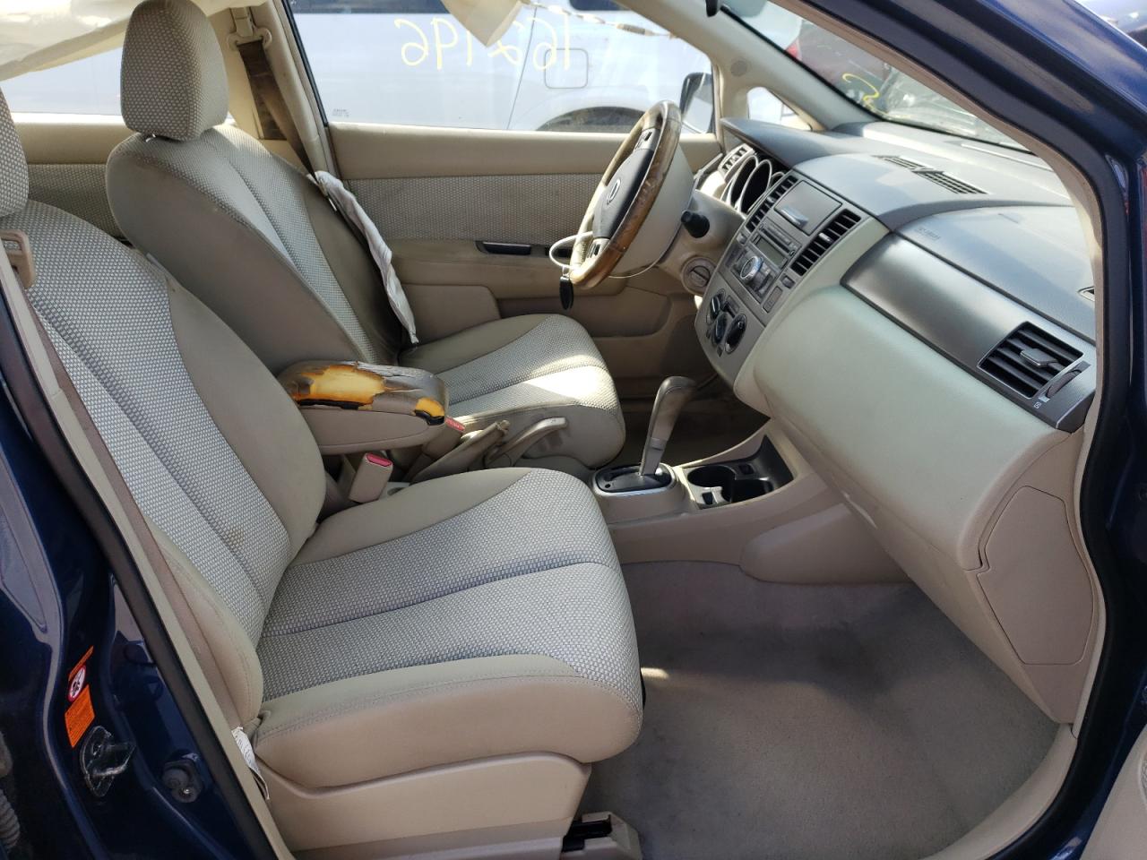 Photo 5 from auction – 2007 NISSAN VERSA S with VIN 3N1BC13E07L419561