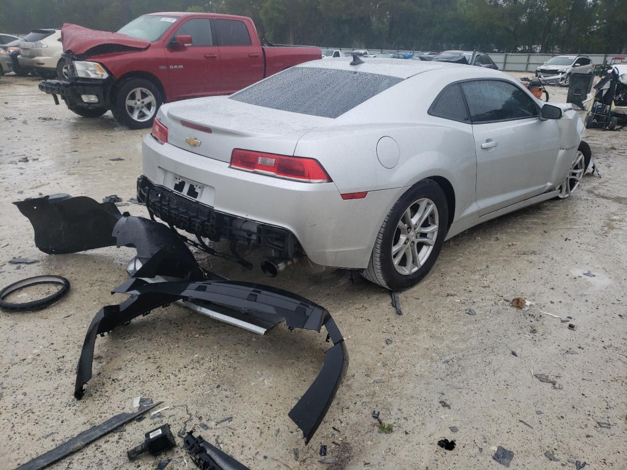 Photo 4 from auction – 2014 CHEVROLET CAMARO LS with VIN 2G1FA1E33E9239385