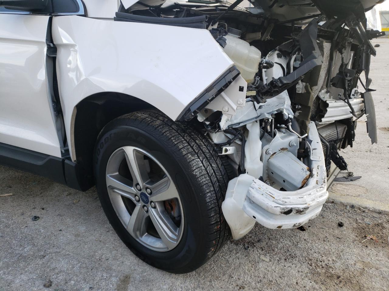 Photo 9 from auction – 2019 FORD EDGE SEL with VIN 2FMPK3J93KBC45718