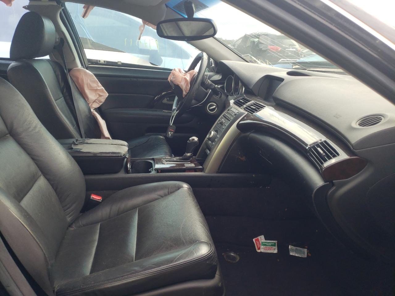 Photo 5 from auction – 2012 ACURA RL with VIN JH4KB2F62CC000058