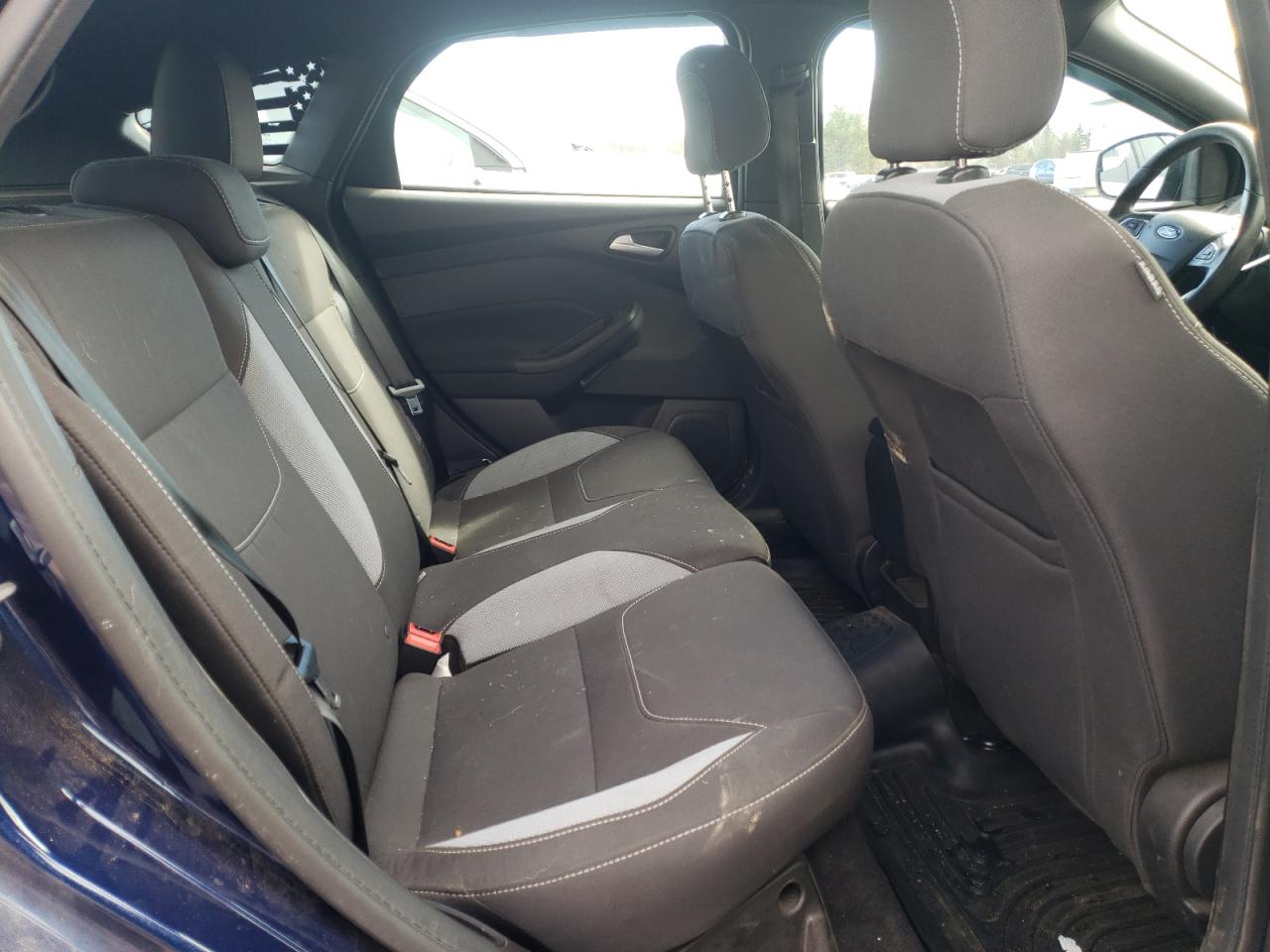 Foto 6 de la subasta – 2017 FORD FOCUS ST con VIN 1FADP3L96HL292519
