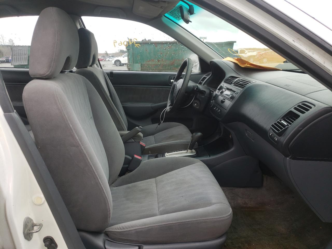 Photo 5 from auction – 2003 HONDA CIVIC LX with VIN 2HGES16533H602787