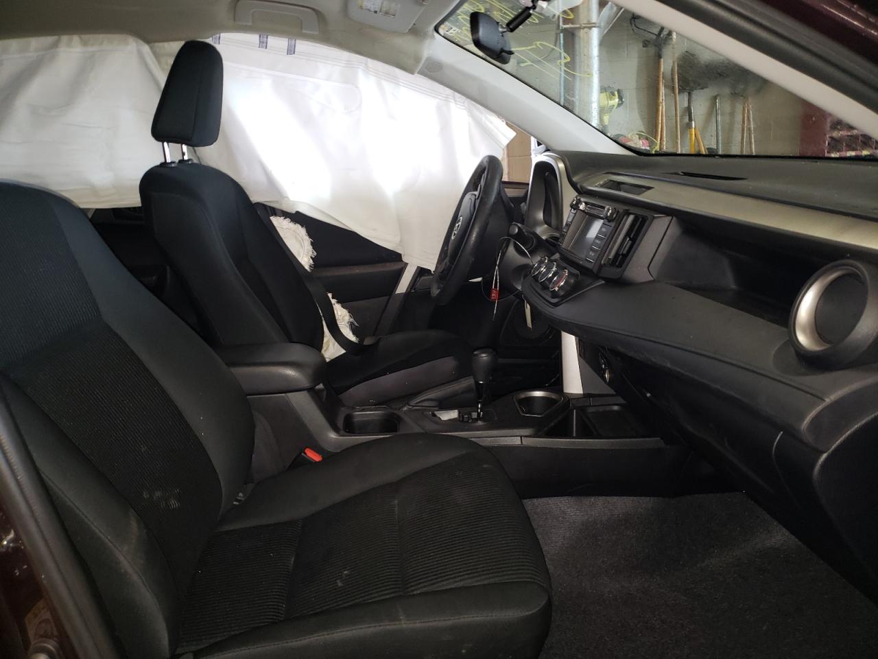 Photo 5 from auction – 2016 TOYOTA RAV4 LE with VIN 2T3BFREV5GW426708