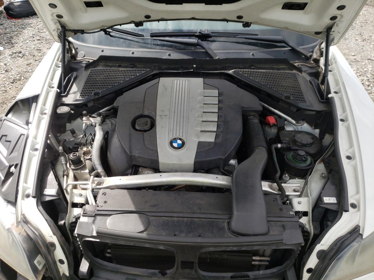 Photo 7 from auction – 2010 BMW X5 XDRIVE3 with VIN 5UXFF0C5XALT77529