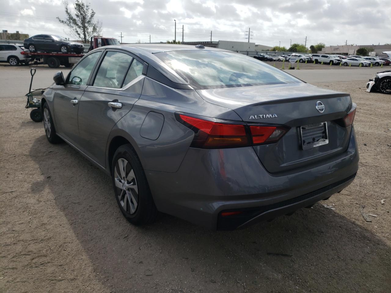 Photo 3 from auction – 2020 NISSAN ALTIMA S with VIN 1N4BL4BV9LC218852