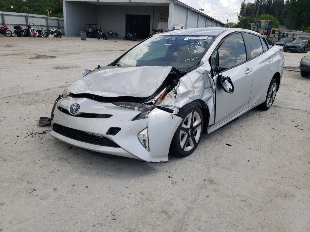 Photo 2 from auction – 2018 TOYOTA PRIUS with VIN JTDKARFUXJ3548205