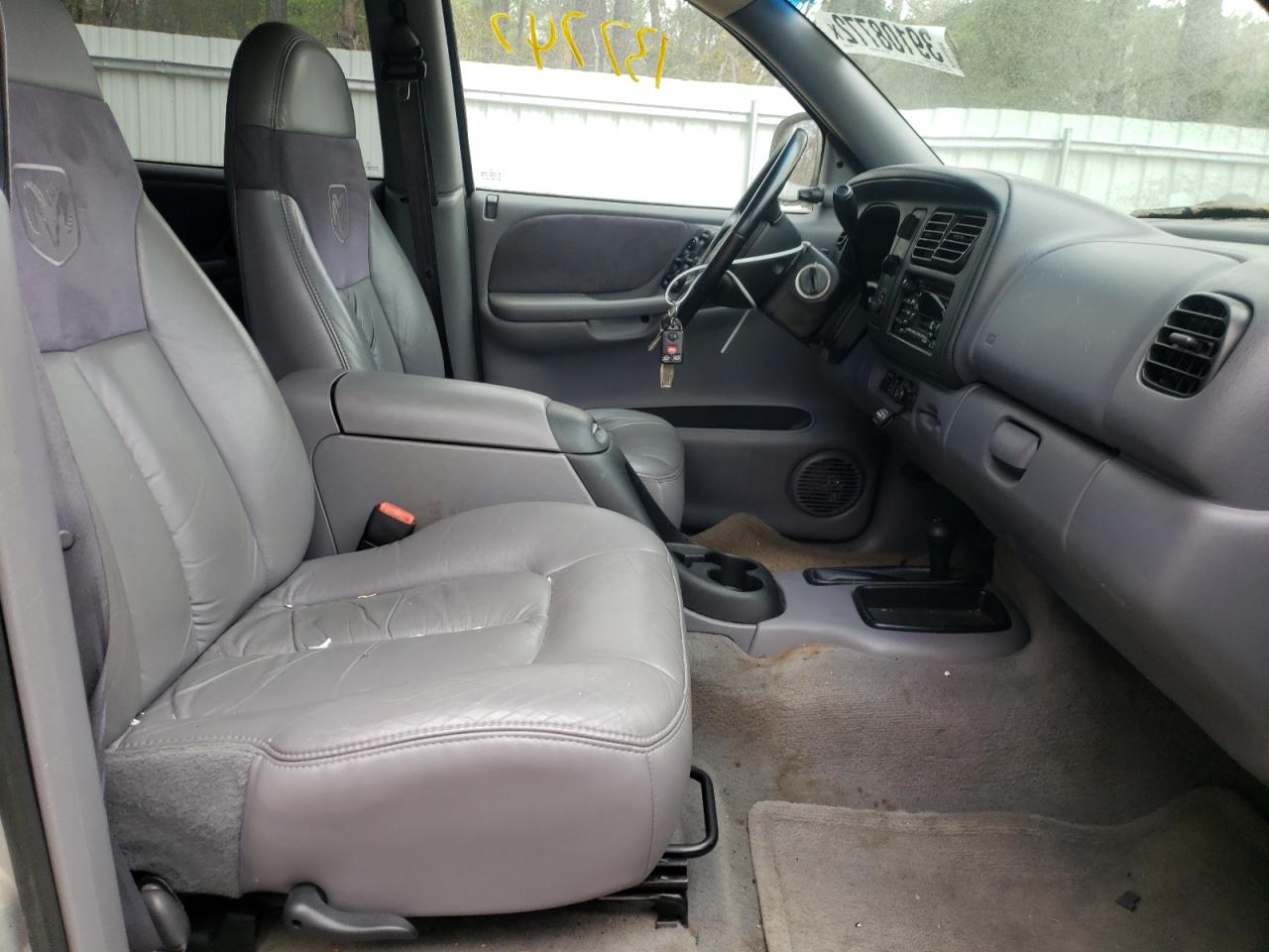 Photo 5 from auction – 1998 DODGE DURANGO with VIN 1B4HS28Y2WF211237