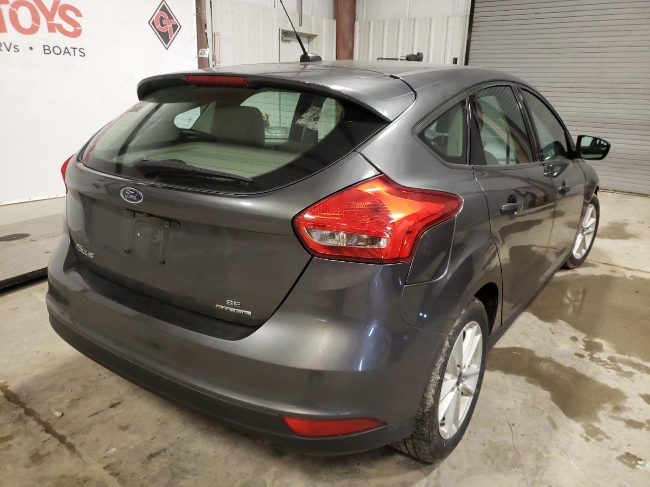 Photo 4 from auction – 2015 FORD FOCUS SE with VIN 1FADP3K26FL357404