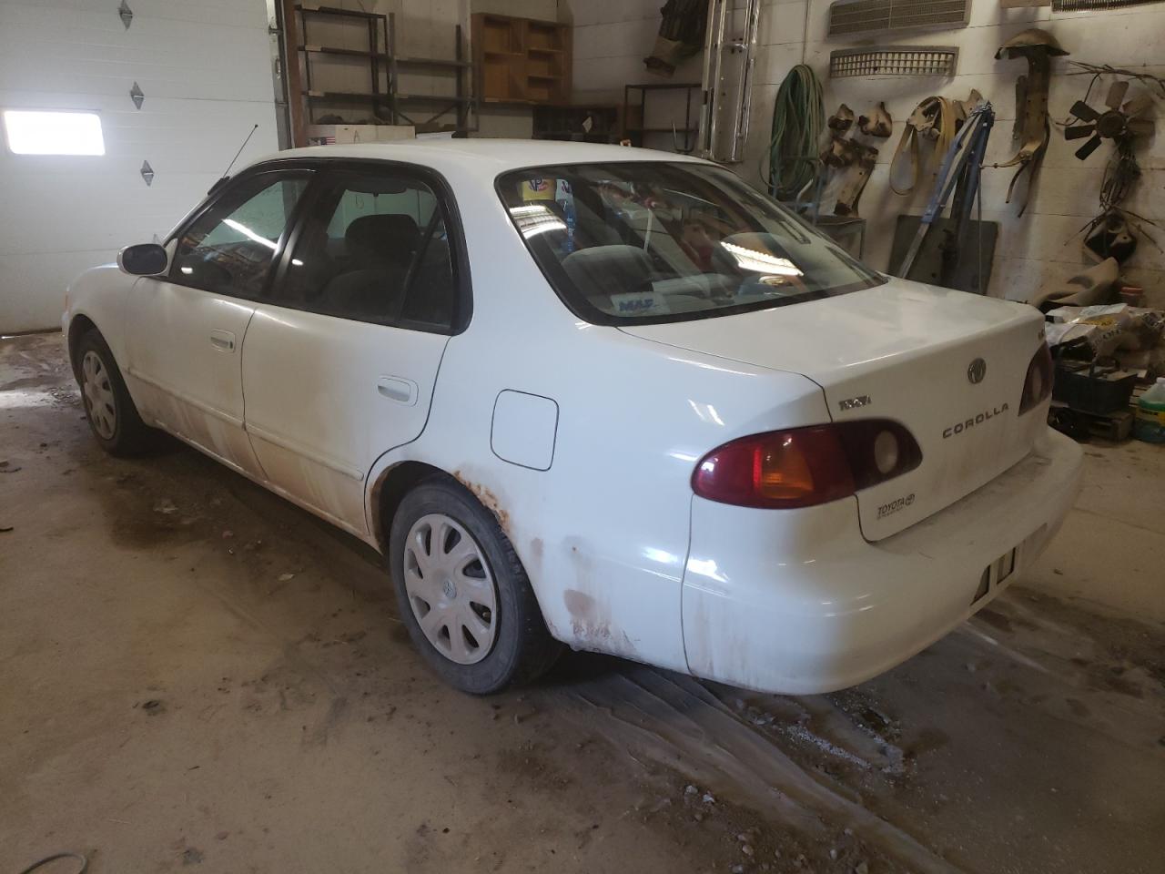Photo 3 from auction – 2001 TOYOTA COROLLA CE with VIN 1NXBR12E01Z562239