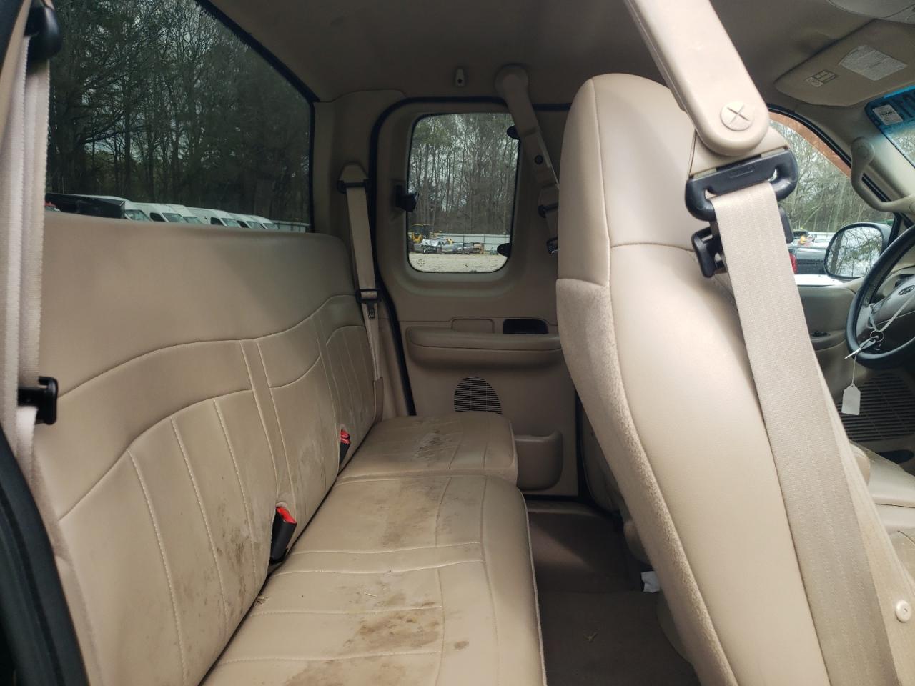 Photo 6 from auction – 2000 FORD F150 with VIN 1FTRX18L3YNB01233