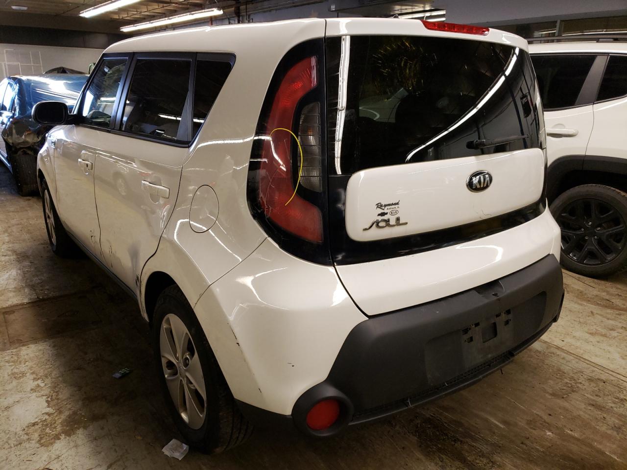 Photo 3 from auction – 2015 KIA SOUL with VIN KNDJN2A25F7229758