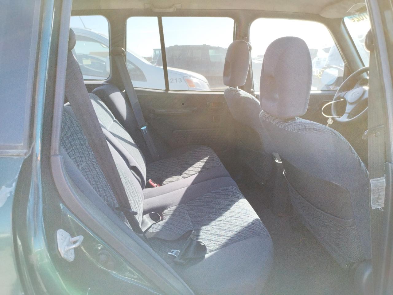 Photo 6 from auction – 1998 TOYOTA RAV4 with VIN JT3HP10V2W7102453
