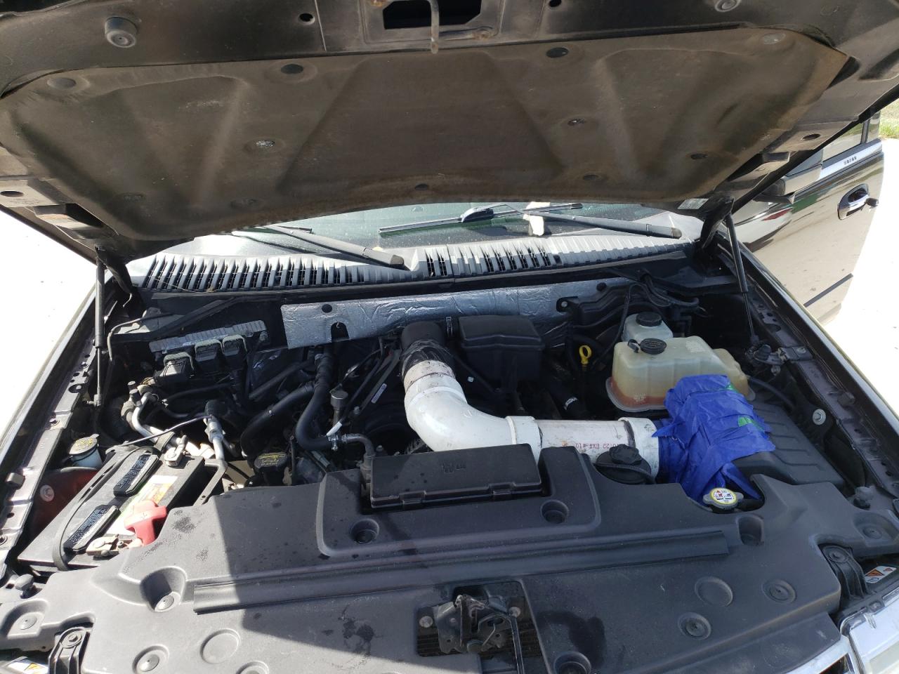 Photo 7 from auction – 2013 LINCOLN NAVIGATOR with VIN 5LMJJ3J5XDEL07433