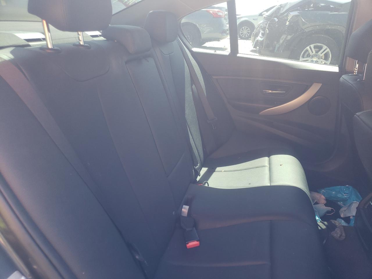 Photo 6 from auction – 2015 BMW 320 I with VIN WBA3B1G56FNT05154