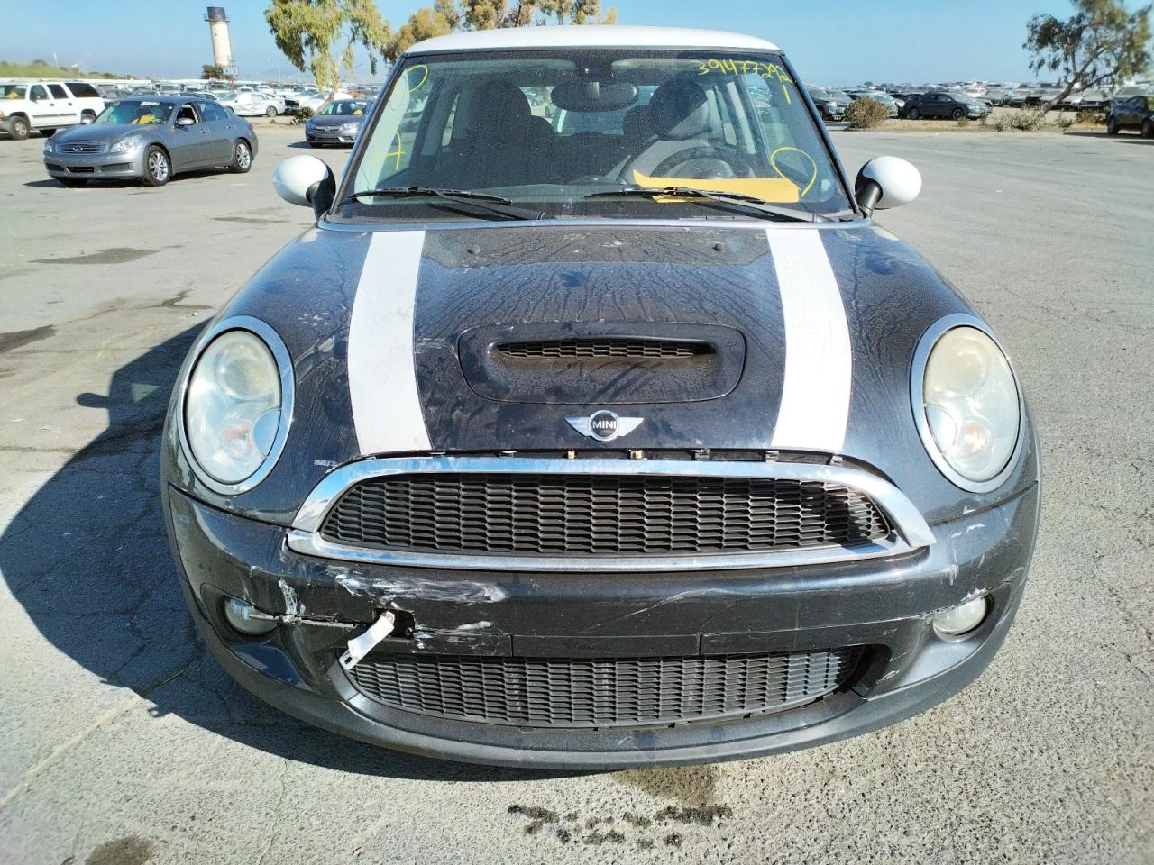 Photo 9 from auction – 2008 MINI COOPER S with VIN WMWMF73548TV36716