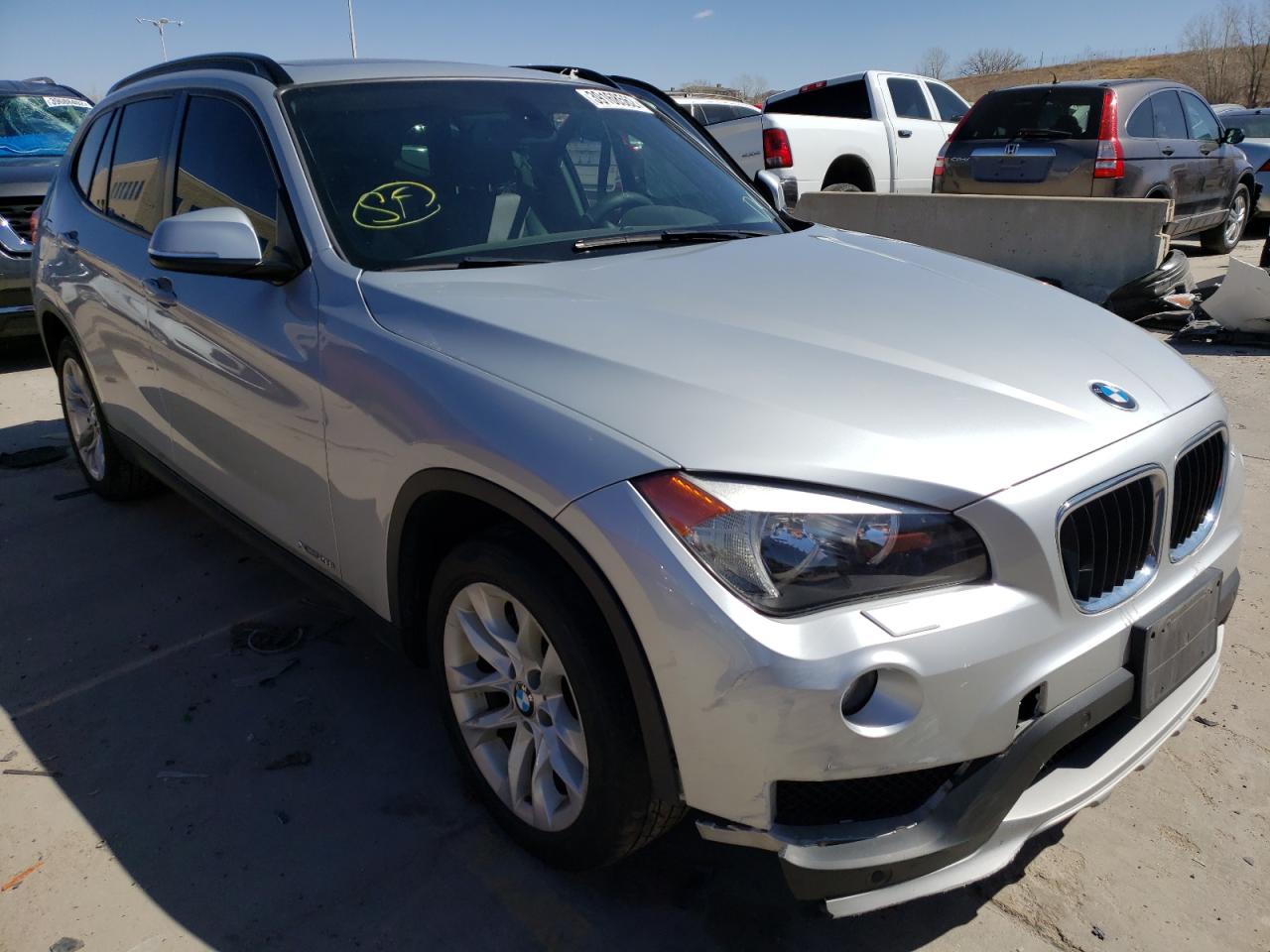 BMW X1 XDRIVE2 2015 with VIN WBAVL1C56FVY39086 - Photo from auction