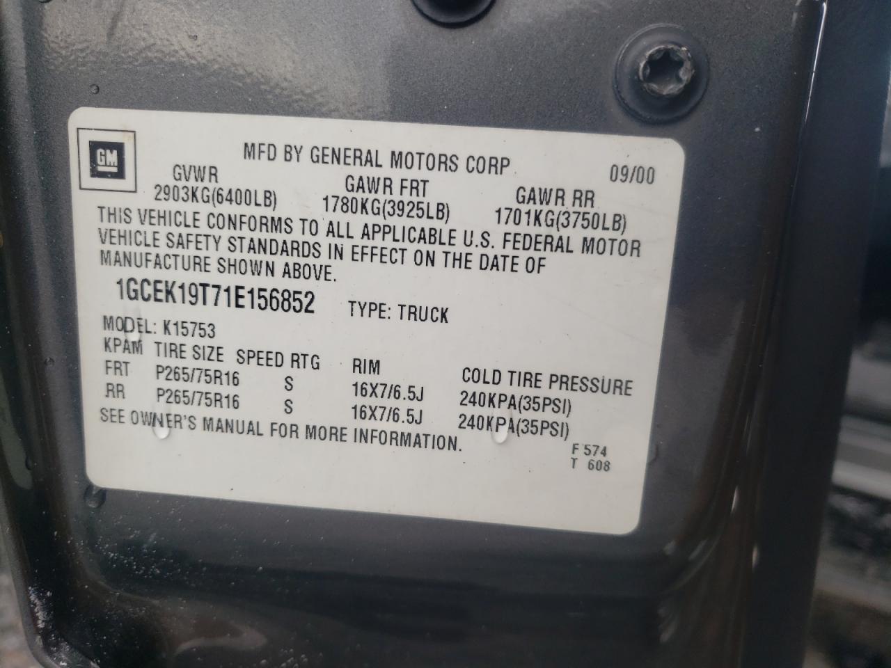 Photo 10 from auction – 2001 CHEVROLET SILVERADO with VIN 1GCEK19T71E156852