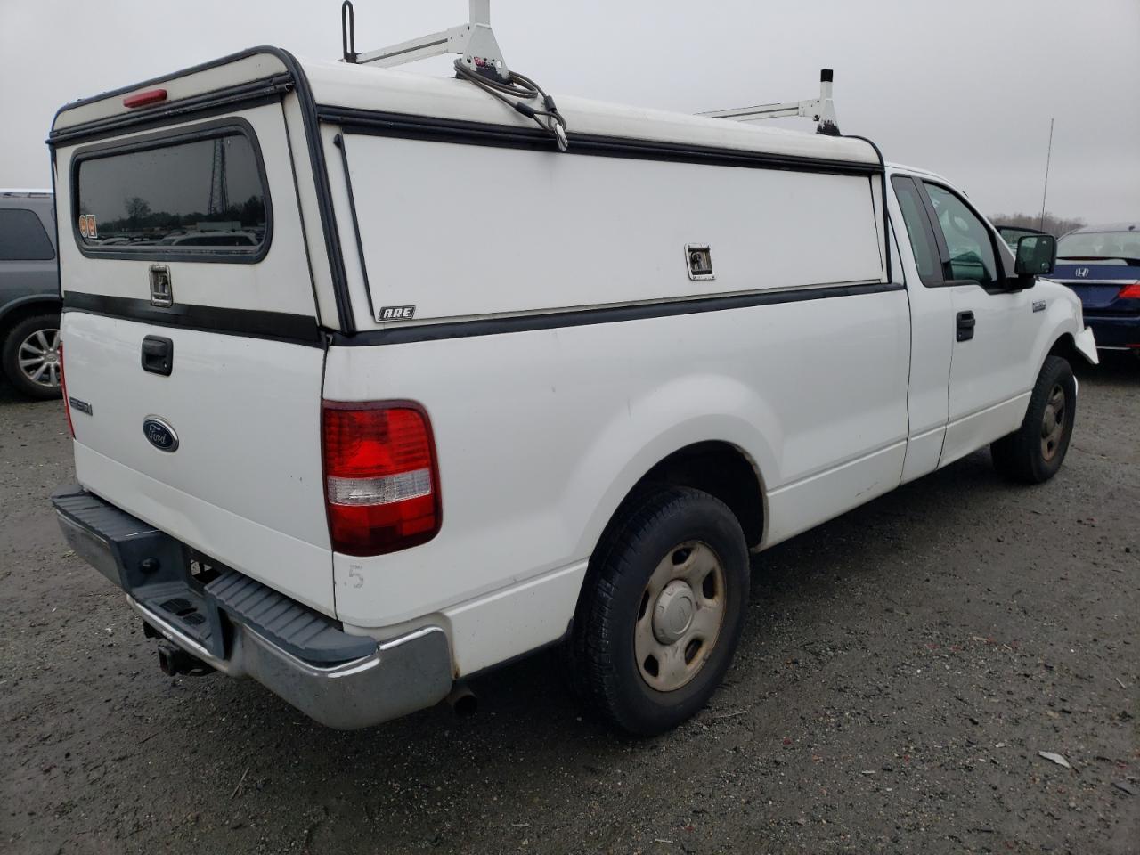 Photo 4 from auction – 2004 FORD F150 with VIN 1FTRF12W14NA82701