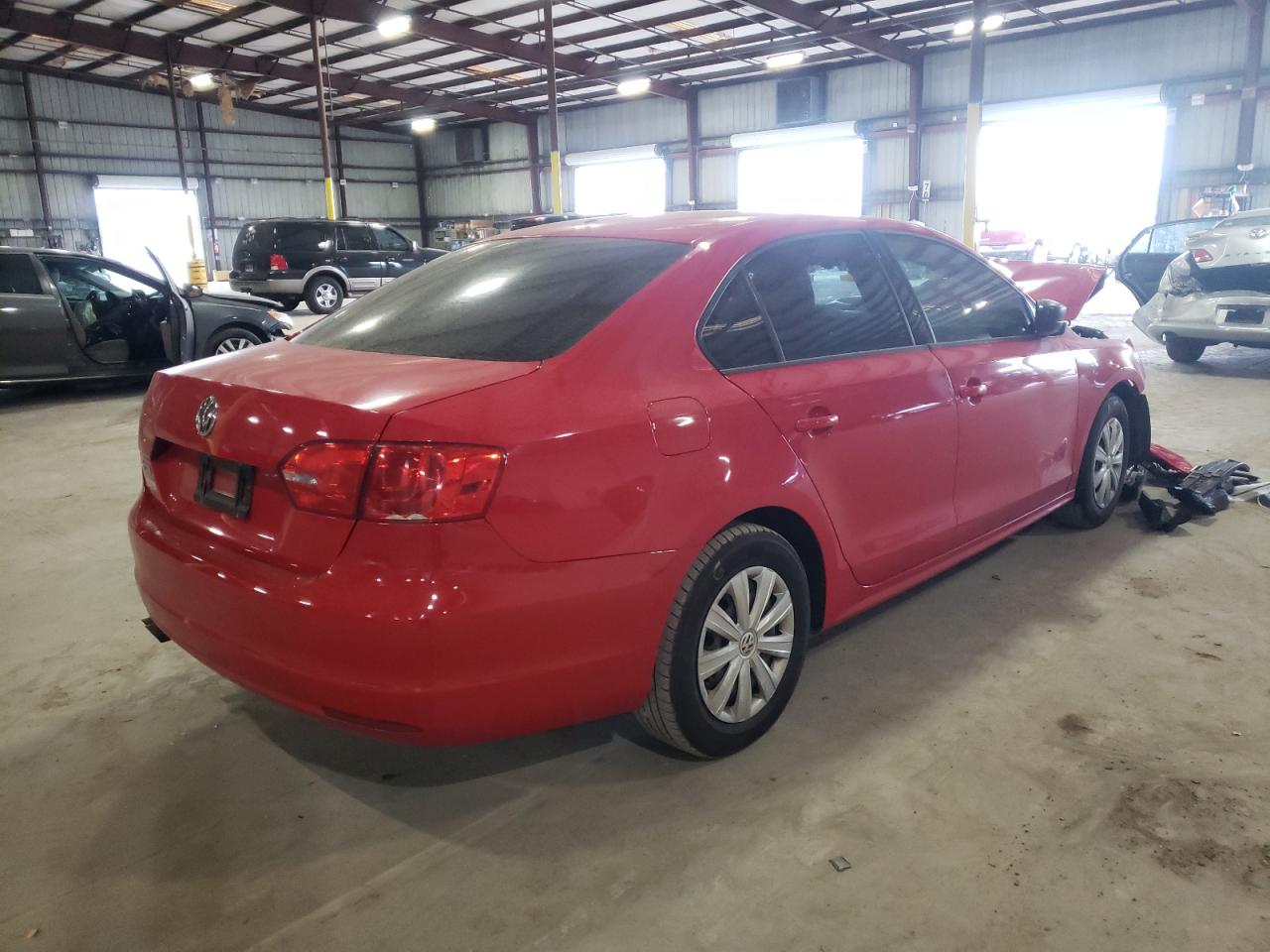 Photo 4 from auction – 2014 VOLKSWAGEN JETTA BASE with VIN 3VW2K7AJ7EM318976