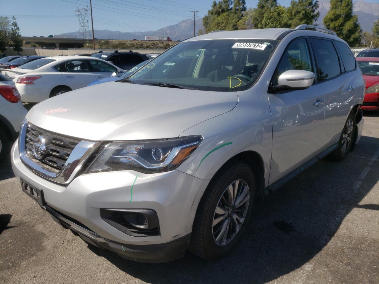 Photo 2 from auction – 2018 NISSAN PATHFINDER with VIN 5N1DR2MN3JC670212