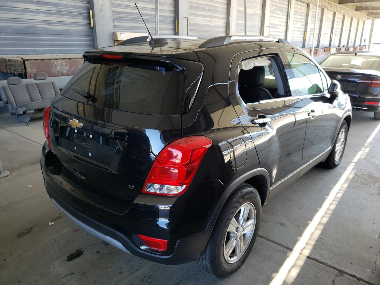 Photo 4 from auction – 2019 CHEVROLET TRAX 1LT with VIN KL7CJLSB8KB846813
