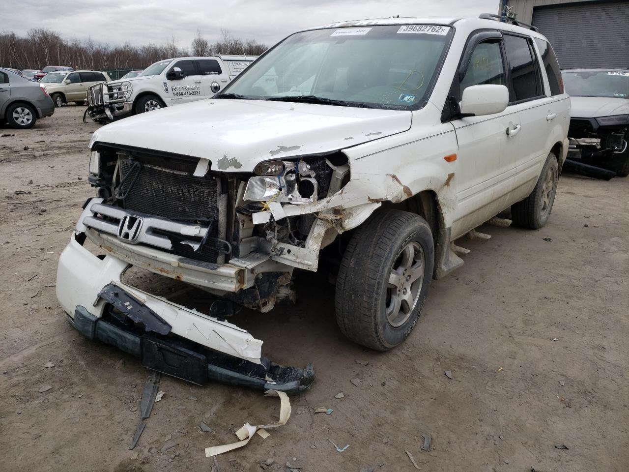 Photo 2 from auction – 2006 HONDA PILOT EX with VIN 2HKYF18506H535087