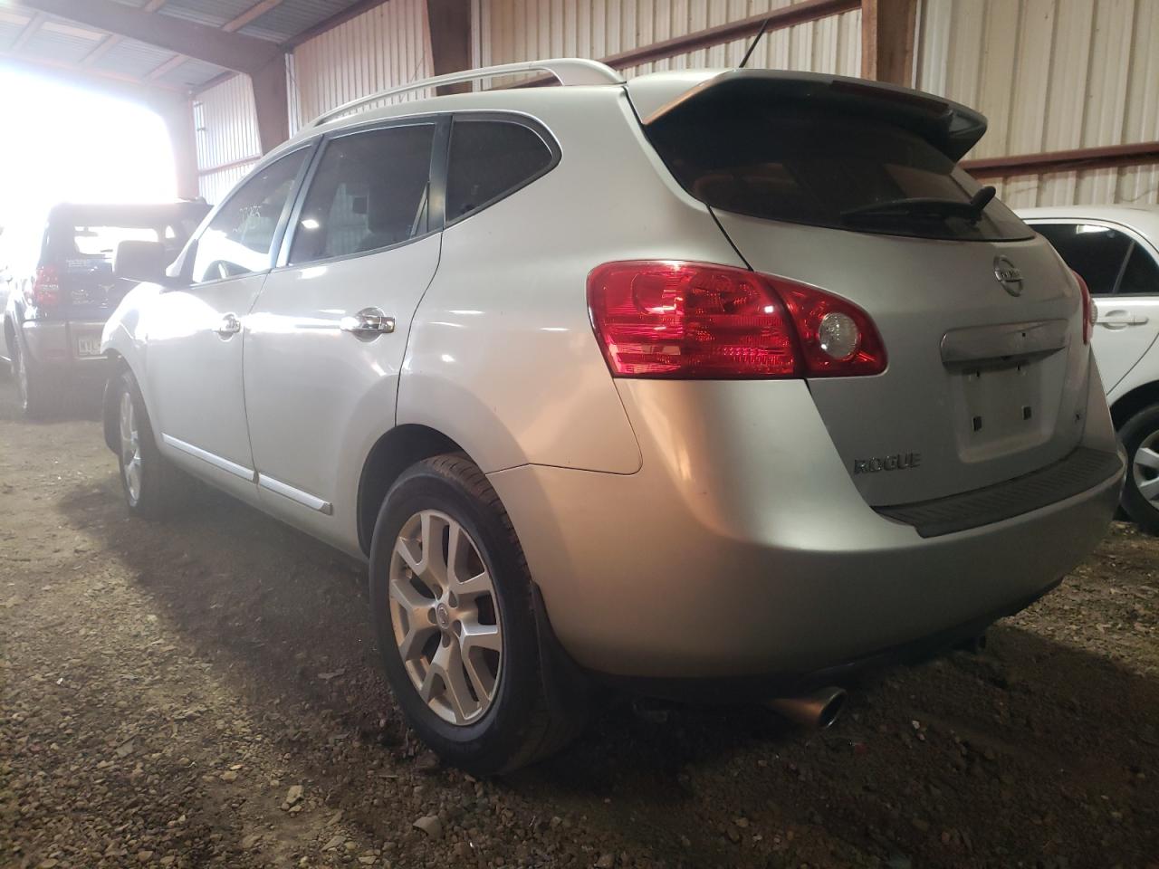 Photo 3 from auction – 2011 NISSAN ROGUE S with VIN JN8AS5MT5BW170844