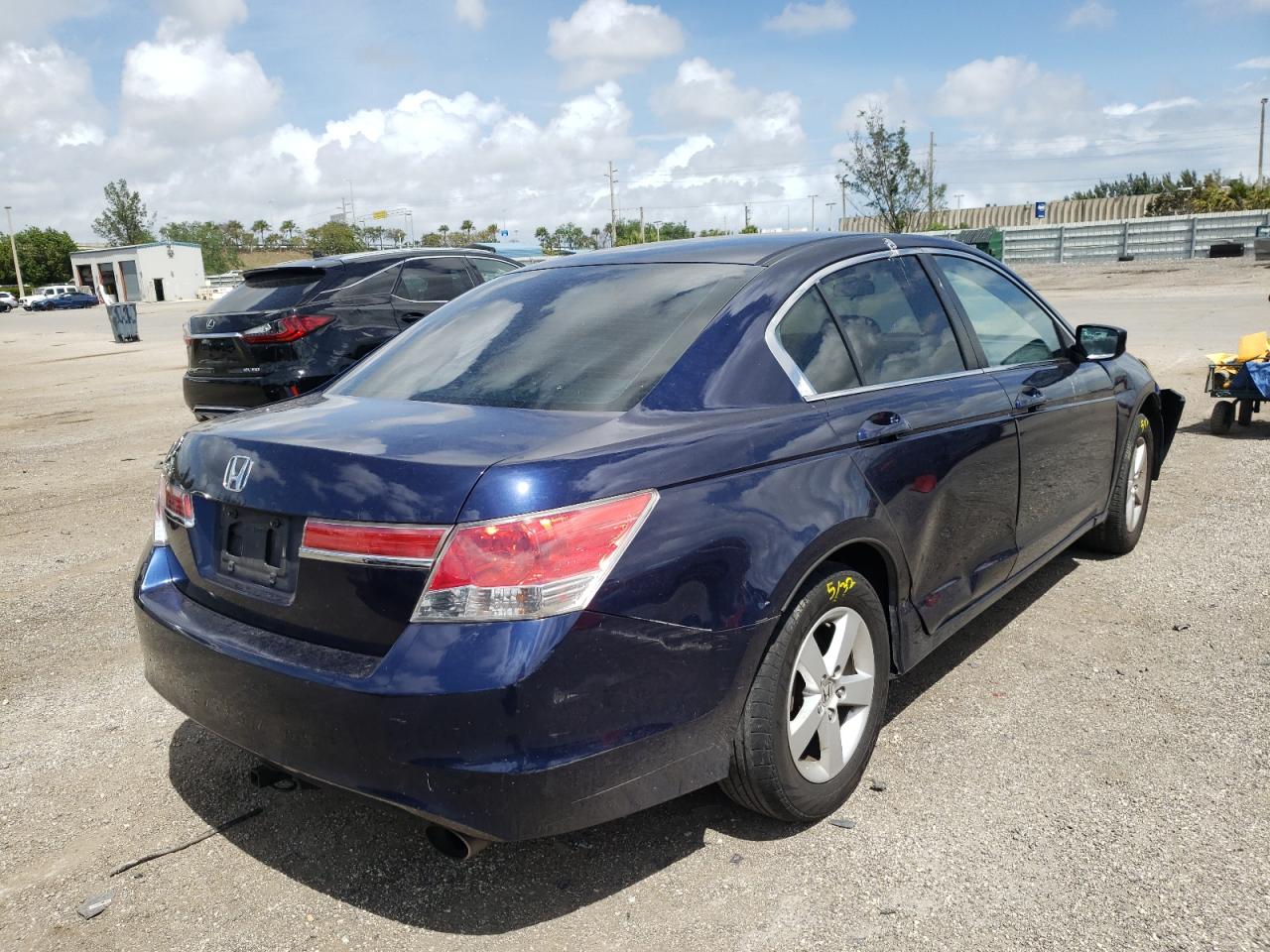 Photo 4 from auction – 2011 HONDA ACCORD LX with VIN 1HGCP2F36BA138419