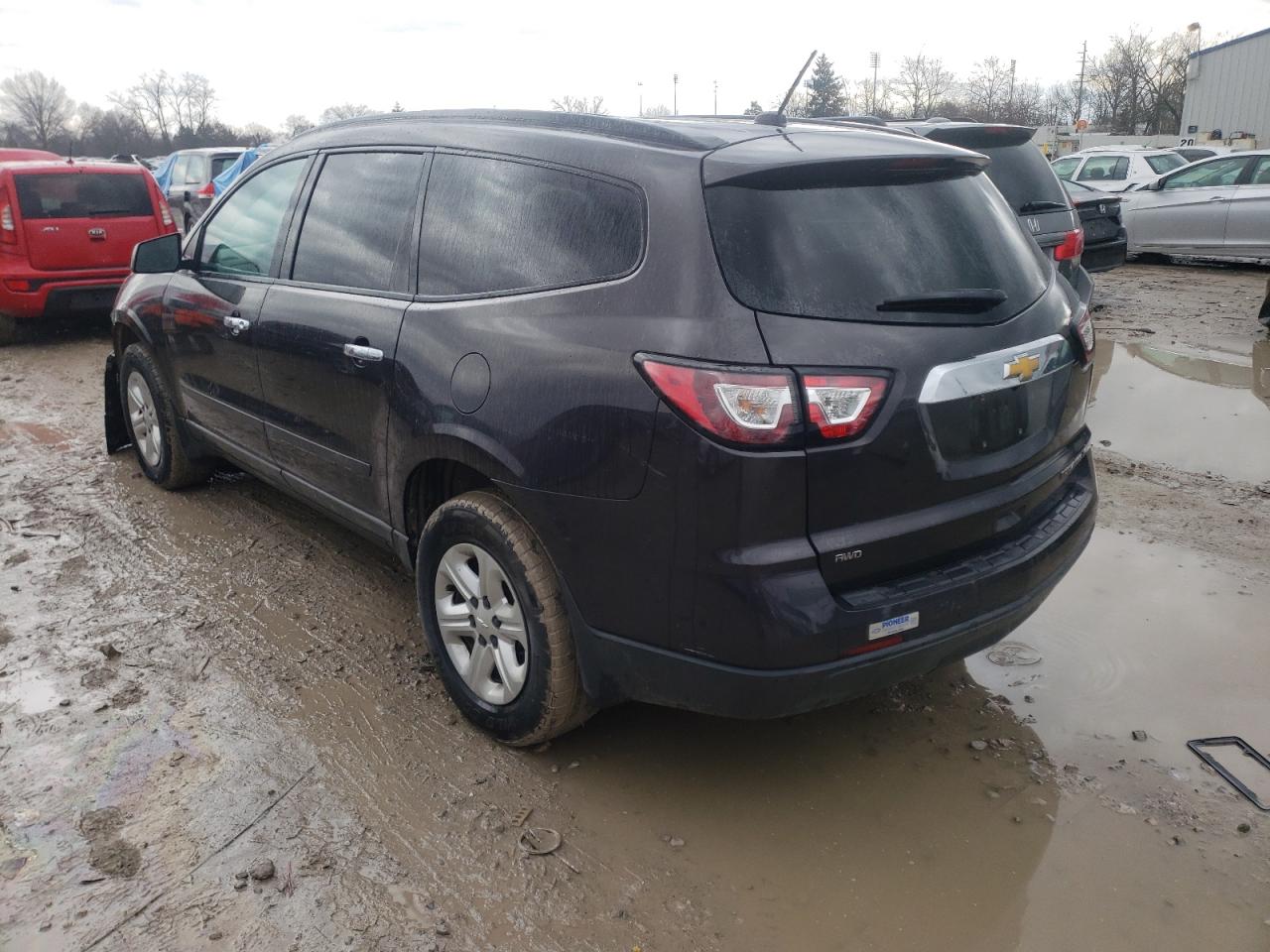 Photo 3 from auction – 2015 CHEVROLET TRAVERSE L with VIN 1GNKVFED4FJ154665