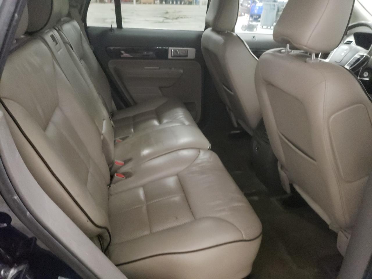 Photo 6 from auction – 2008 LINCOLN MKX with VIN 2LMDU68C28BJ30282