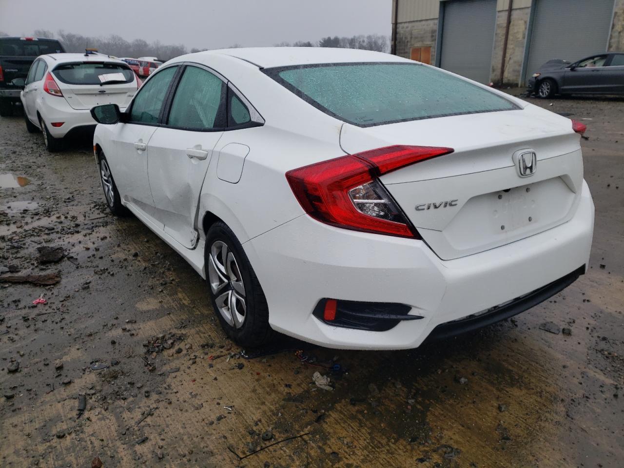 Photo 3 from auction – 2017 HONDA CIVIC LX with VIN 19XFC2F55HE213562