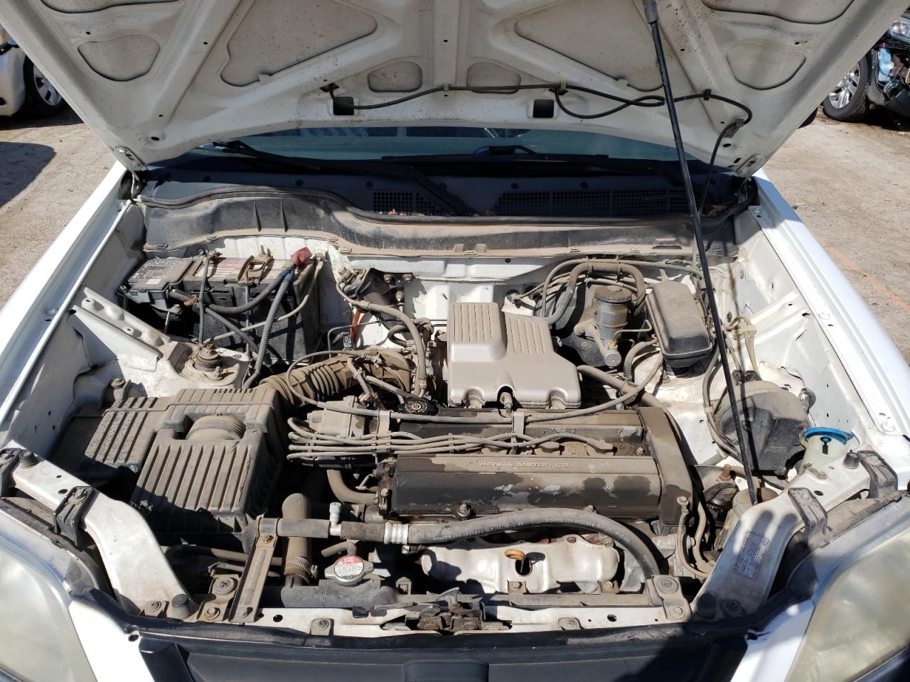 Photo 7 from auction – 2001 HONDA CR-V LX with VIN JHLRD18471C048350