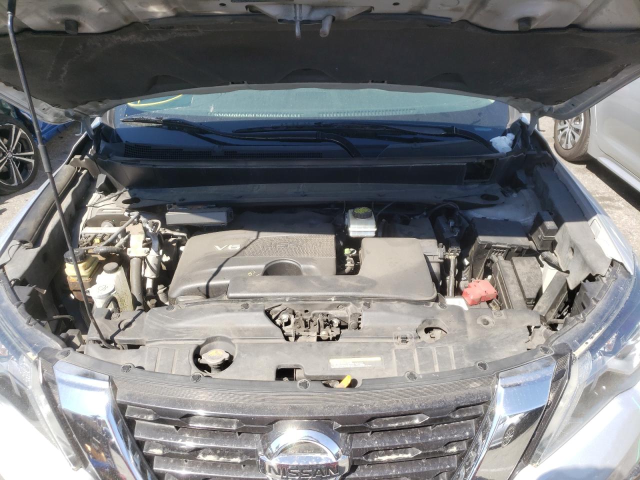 Photo 7 from auction – 2018 NISSAN PATHFINDER with VIN 5N1DR2MN3JC670212