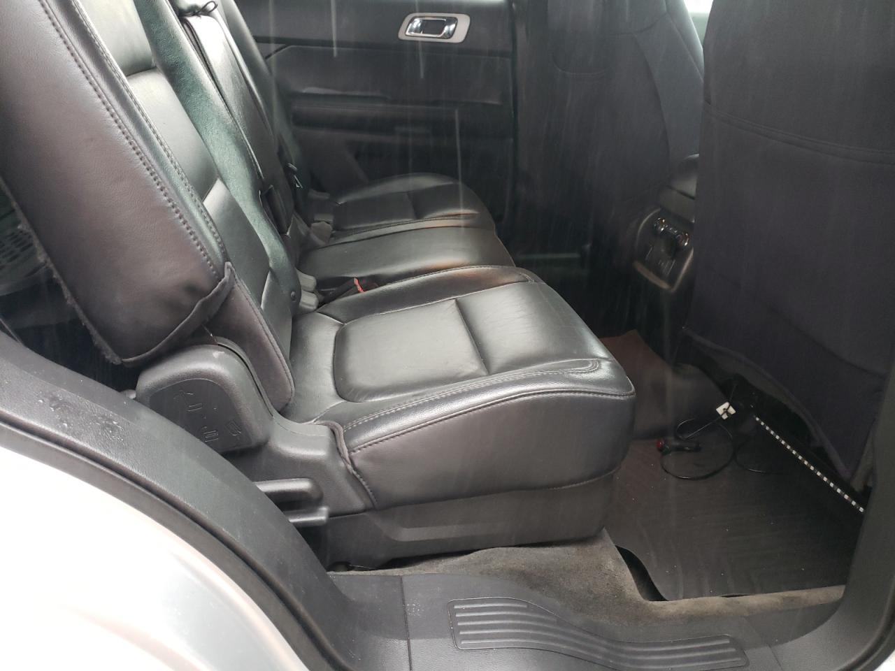 Photo 6 from auction – 2011 FORD EXPLORER L with VIN 1FMHK7F80BGA69473