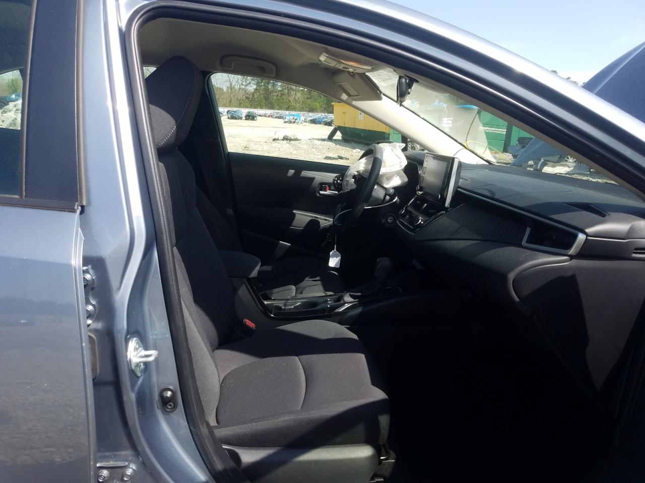 Photo 5 from auction – 2020 TOYOTA COROLLA LE with VIN JTDEPRAE3LJ059591