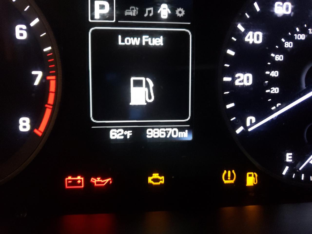 Photo 8 from auction – 2016 HYUNDAI SONATA SE with VIN 5NPE24AF2GH303658