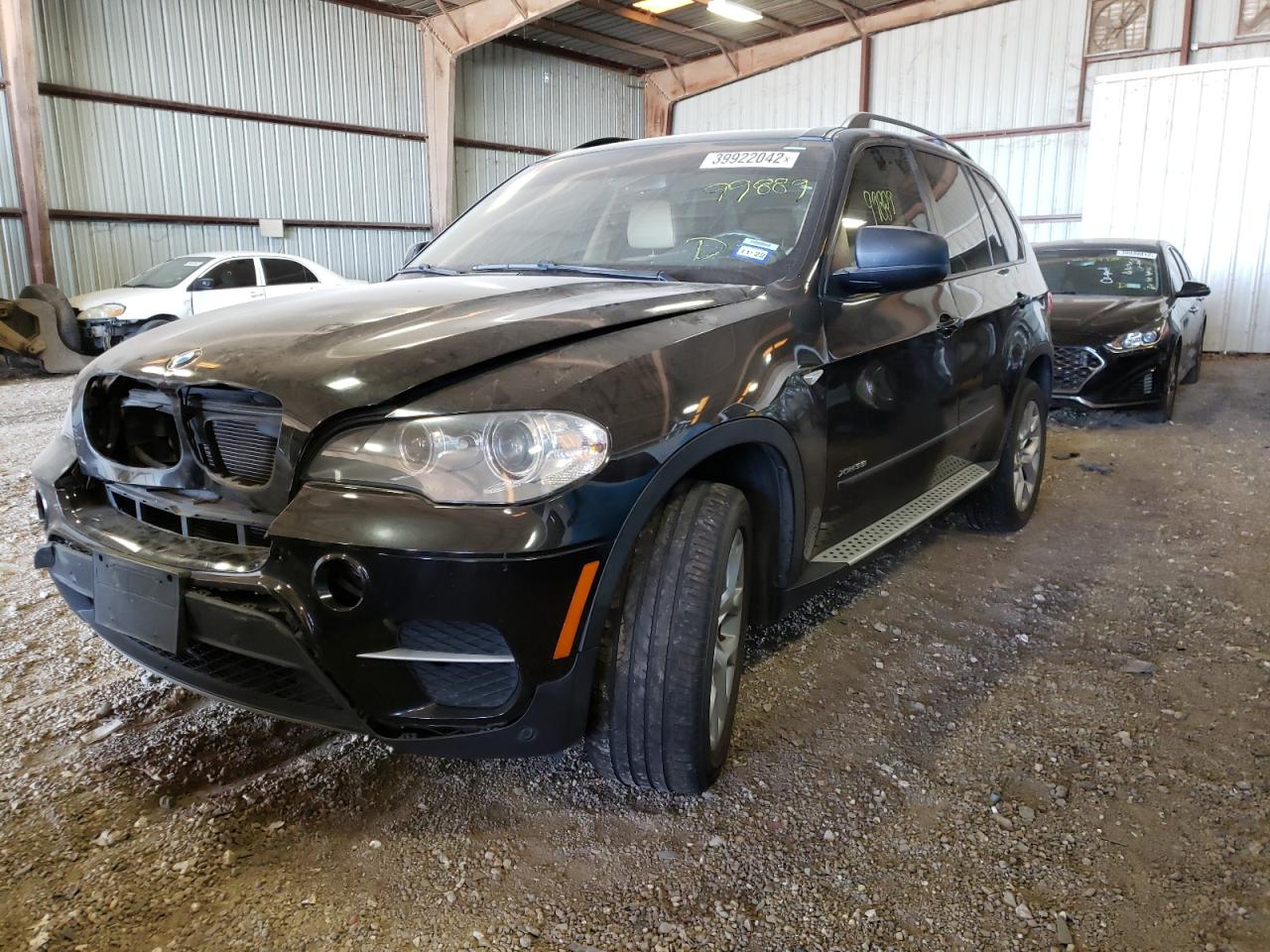 Photo 2 from auction – 2013 BMW X5 XDRIVE3 with VIN 5UXZV4C51D0B11929