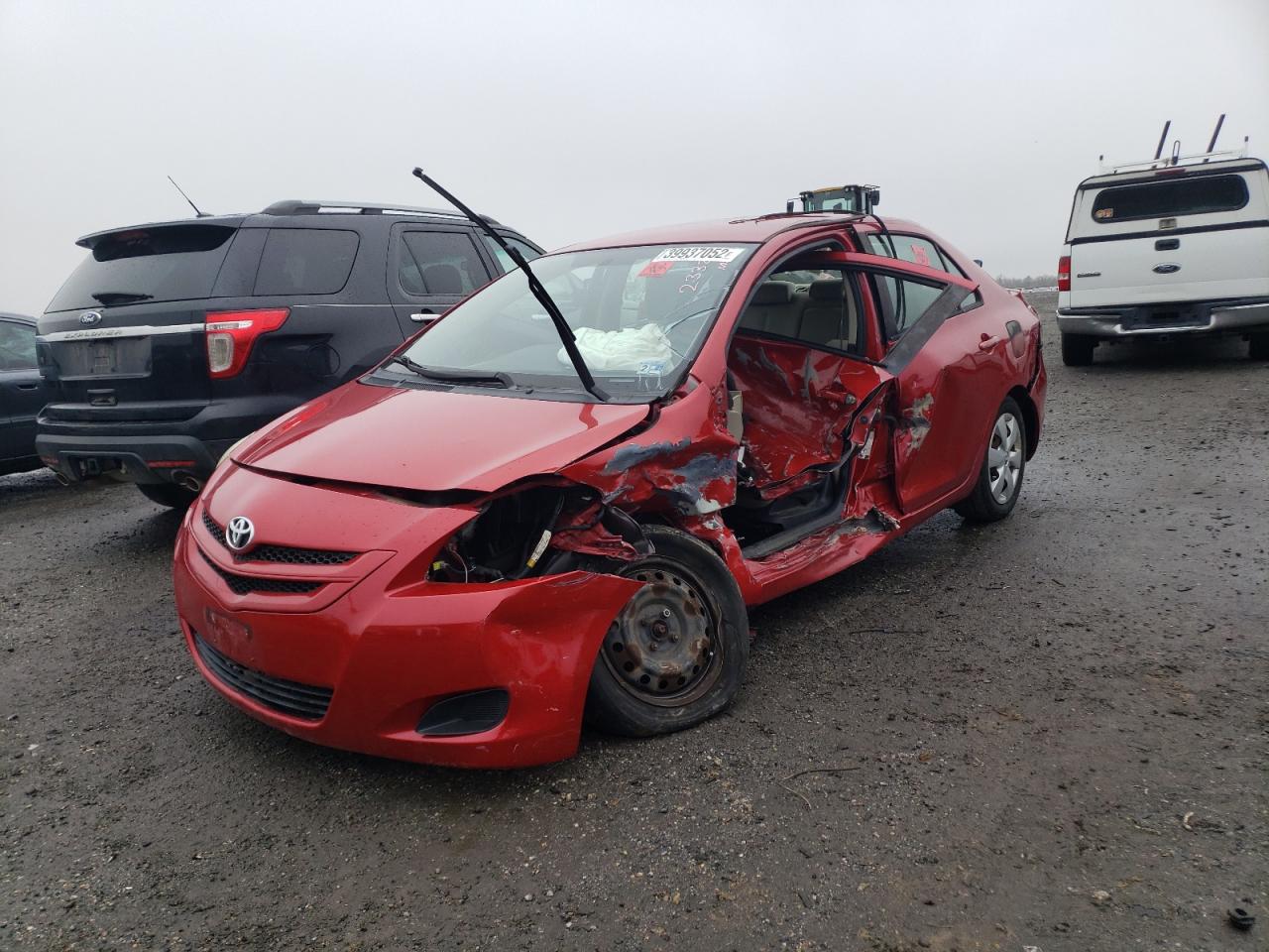 Photo 2 from auction – 2007 TOYOTA YARIS with VIN JTDBT923671033925