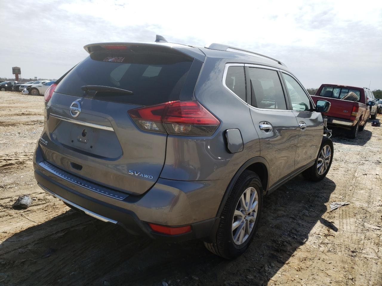 Photo 4 from auction – 2017 NISSAN ROGUE S with VIN KNMAT2MVXHP569003