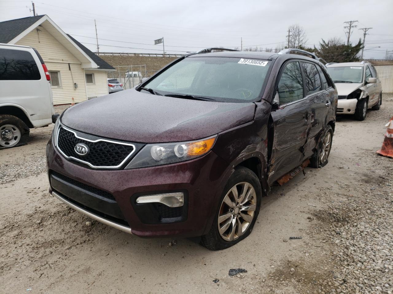 Photo 2 from auction – 2012 KIA SORENTO SX with VIN 5XYKWDA20CG307391