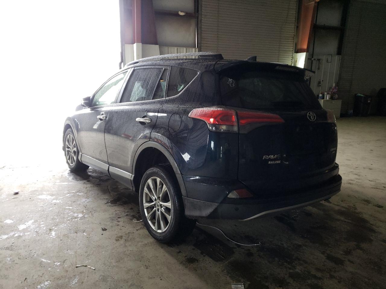 Photo 3 from auction – 2017 TOYOTA RAV4 LIMIT with VIN JTMDFREVXHJ703443