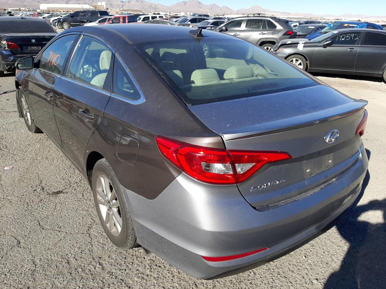 Photo 3 from auction – 2017 HYUNDAI SONATA with VIN 5NPE24AF6HH533561