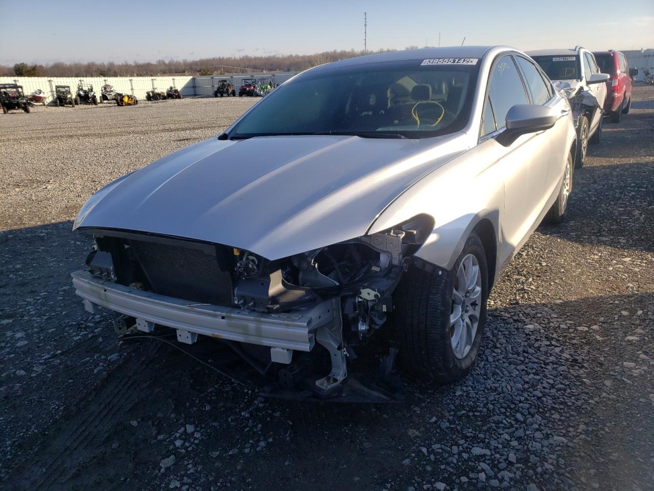 Photo 2 from auction – 2016 FORD FUSION S with VIN 3FA6P0G79GR323889