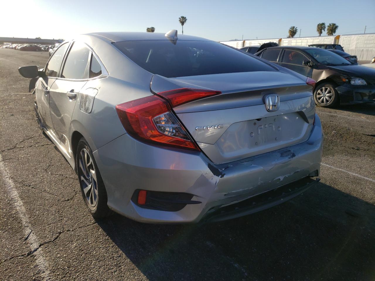 Photo 3 from auction – 2017 HONDA CIVIC EX with VIN 2HGFC2F74HH503945